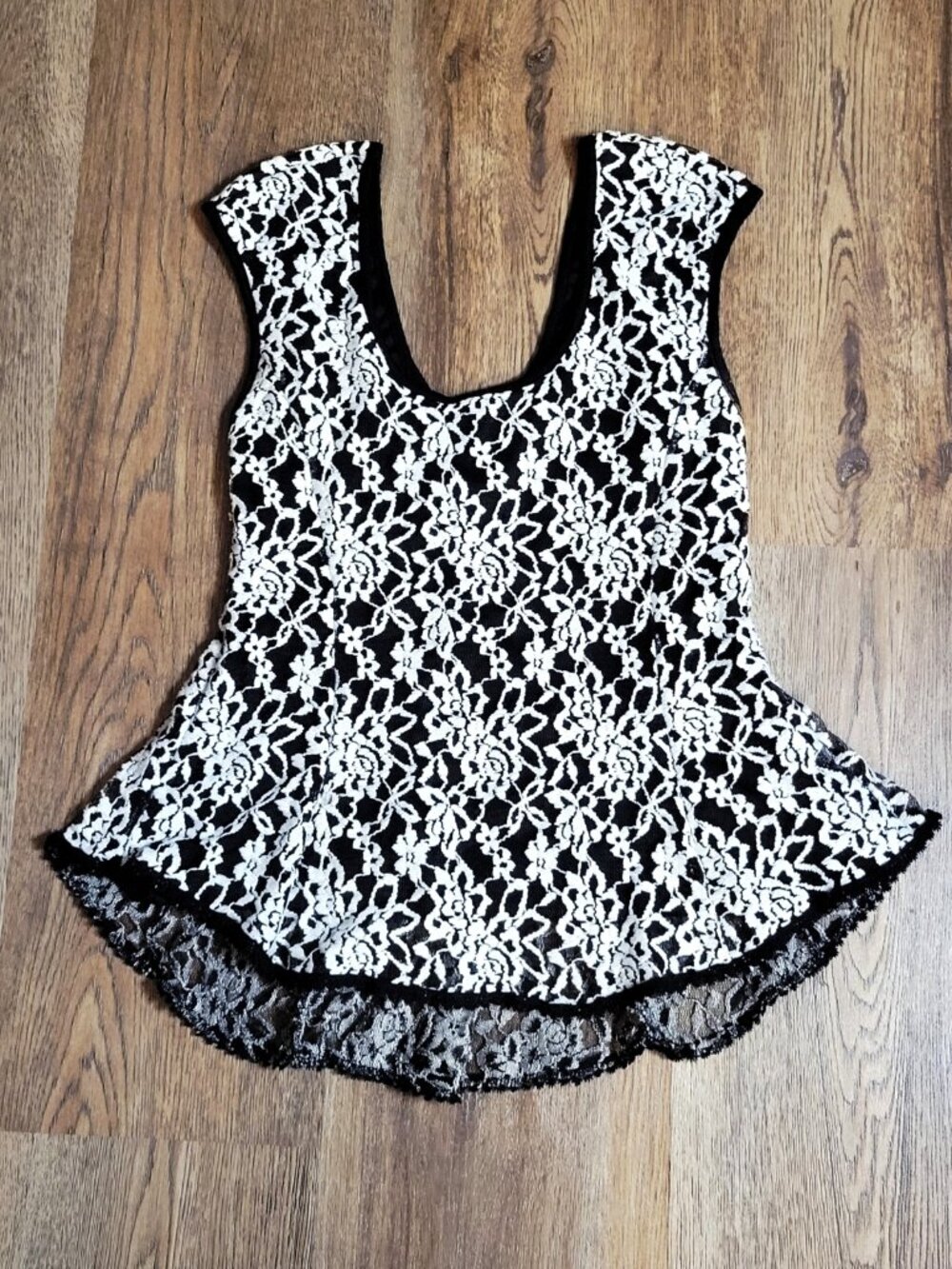 Purple Snow Peplum Lace Tank Top Womens XL White Black Whimsy Fairy Festival
